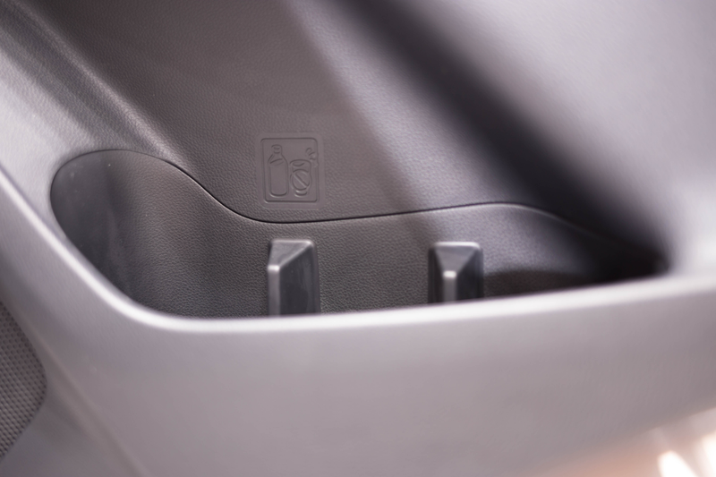 Illustration for article titled I Found All 19 Of The New Subaru Ascent's Cupholders